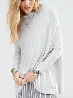 We the Free People Lover Rib Knit Split Back Pullover Gray Sweater Size Small